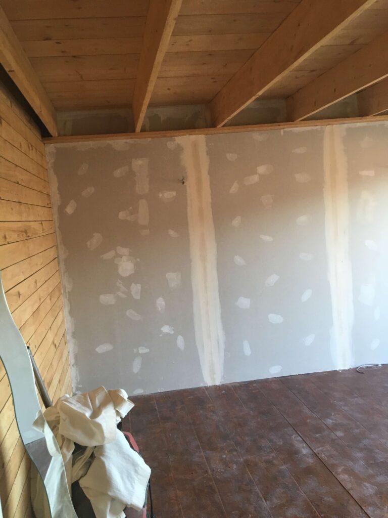 maison interieur mur en constrcution